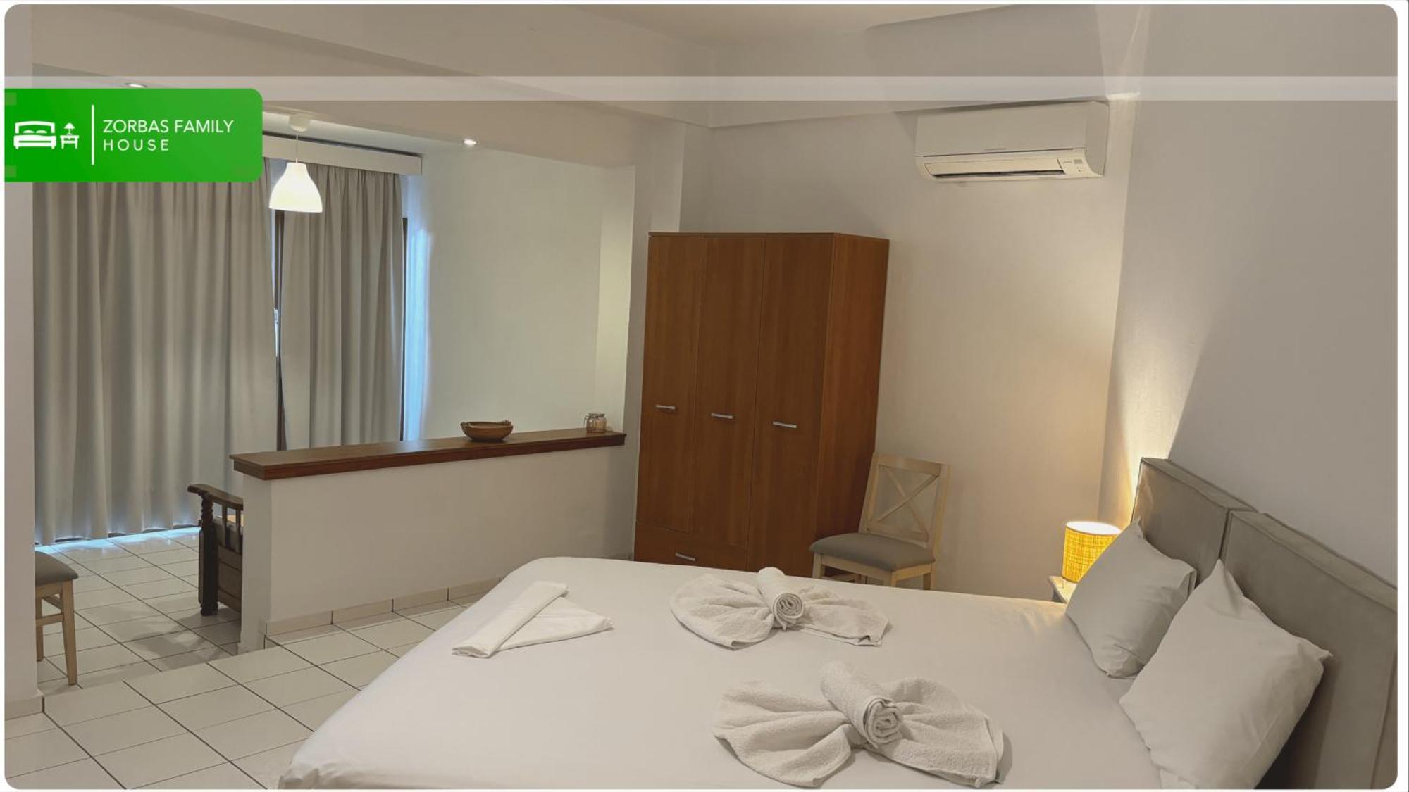 Zorbas Family House Hotel Troulos Buitenkant foto