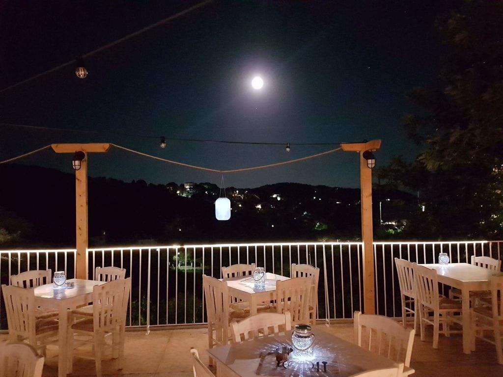 Zorbas Family House Hotel Troulos Buitenkant foto