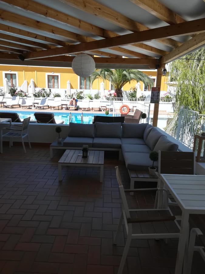 Zorbas Family House Hotel Troulos Buitenkant foto