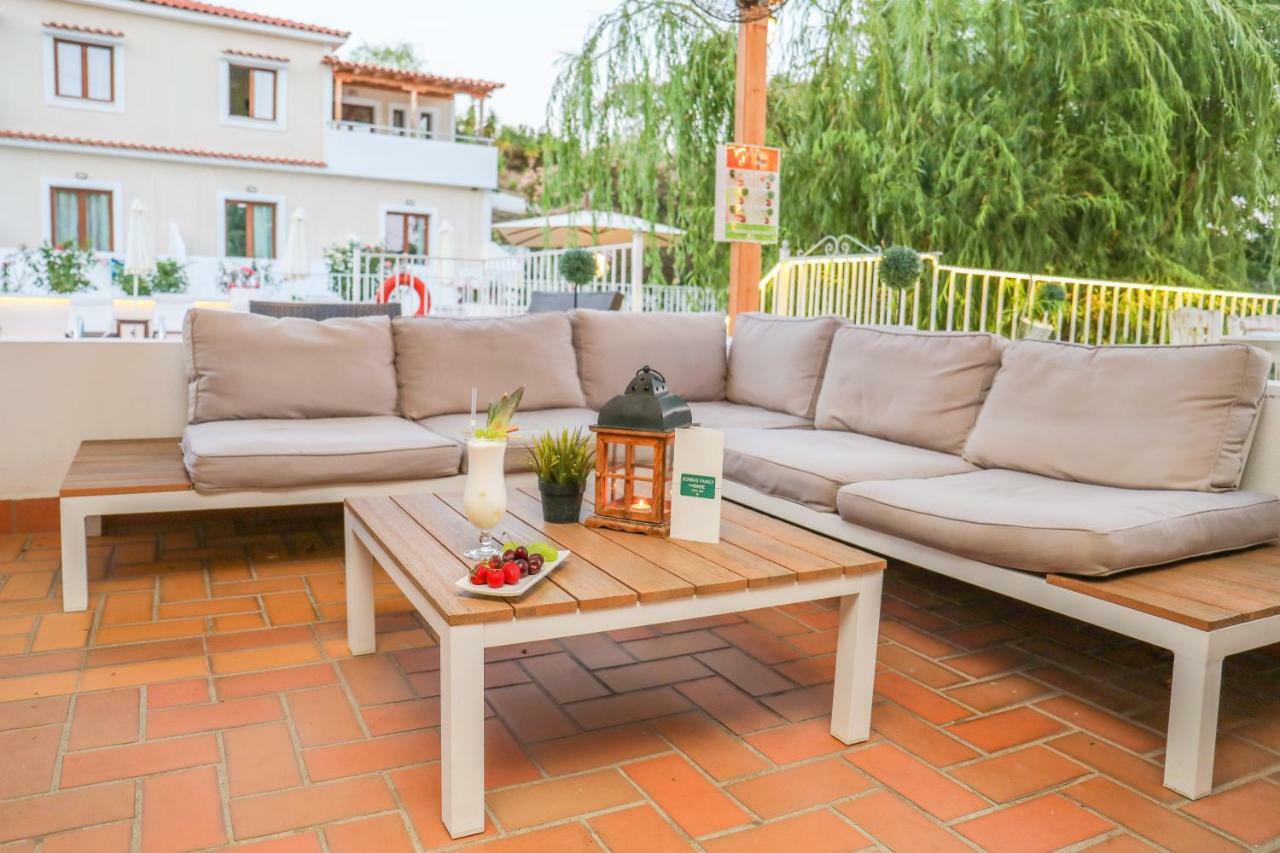 Zorbas Family House Hotel Troulos Buitenkant foto